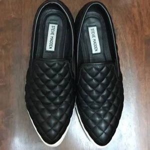 Steve Madden Pointed Toe Sneaker